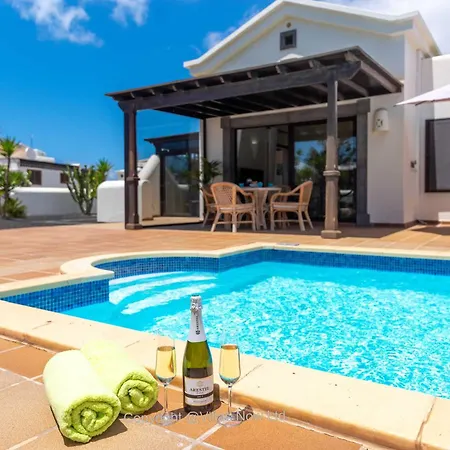 Villa Del Faro - Sunshine Awaits By Now Ltd *